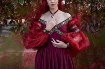 10 Stunning Medieval Dresses for Weddings, Ren Fairs & Festivals
